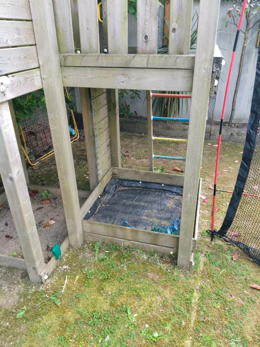 Jungle Gym Tree house with Slide - Image 3
