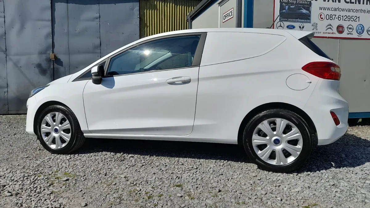 202 Ford Fiesta 1.5 TDCi 85PS Trend Connected - Image 3