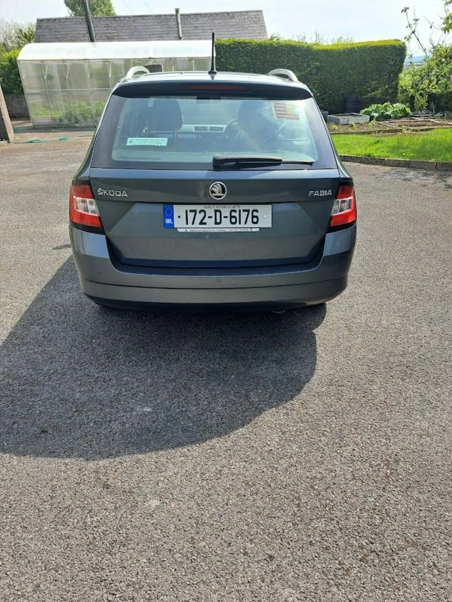 Skoda Fabia Estate 1.0L Petrol 2017 - Image 2