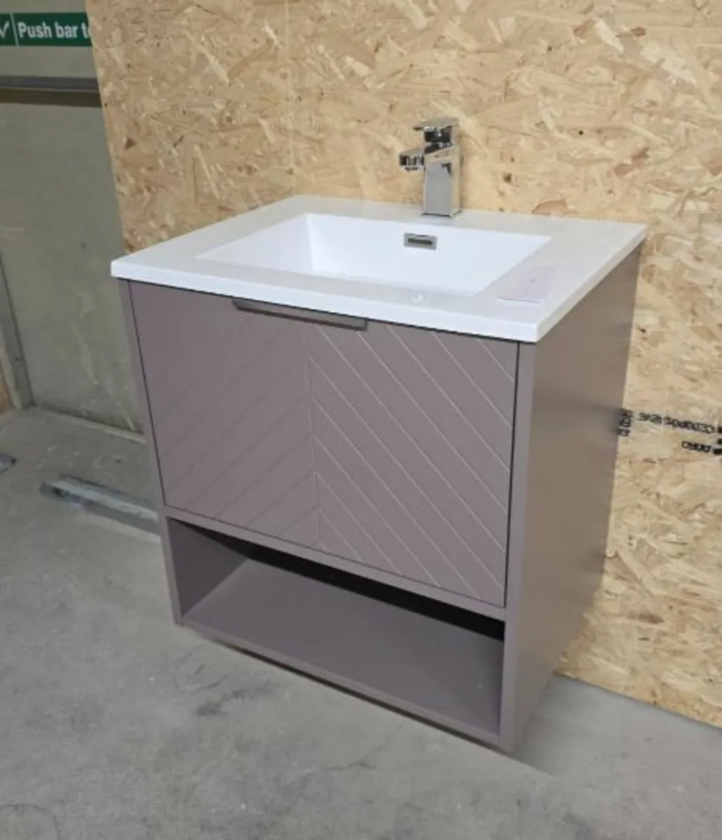 600 Wall Hung Vanity Painted Finsih - Image 2