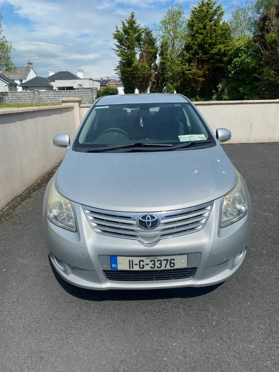 Toyota Avensis 2011 - Image 1