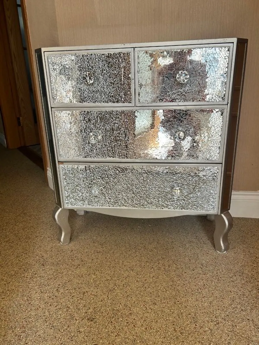 Bedroom mirrored furniture - Image 1