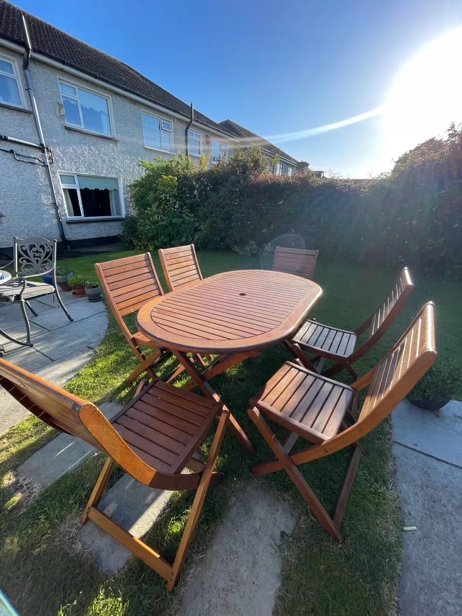 Garden Table with Chairs - Image 3
