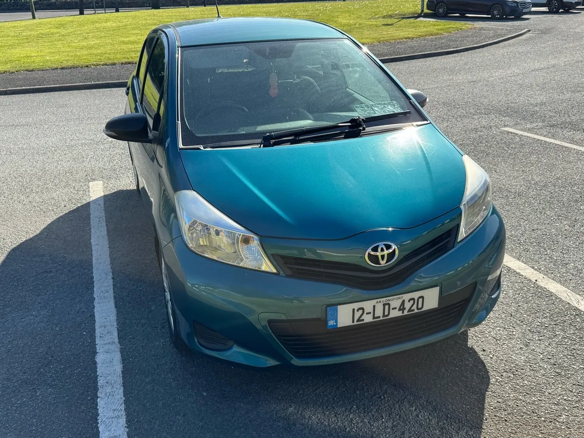 2012 Toyota Yaris NEW NCT 05-2026 TAX 06-2025 - Image 2