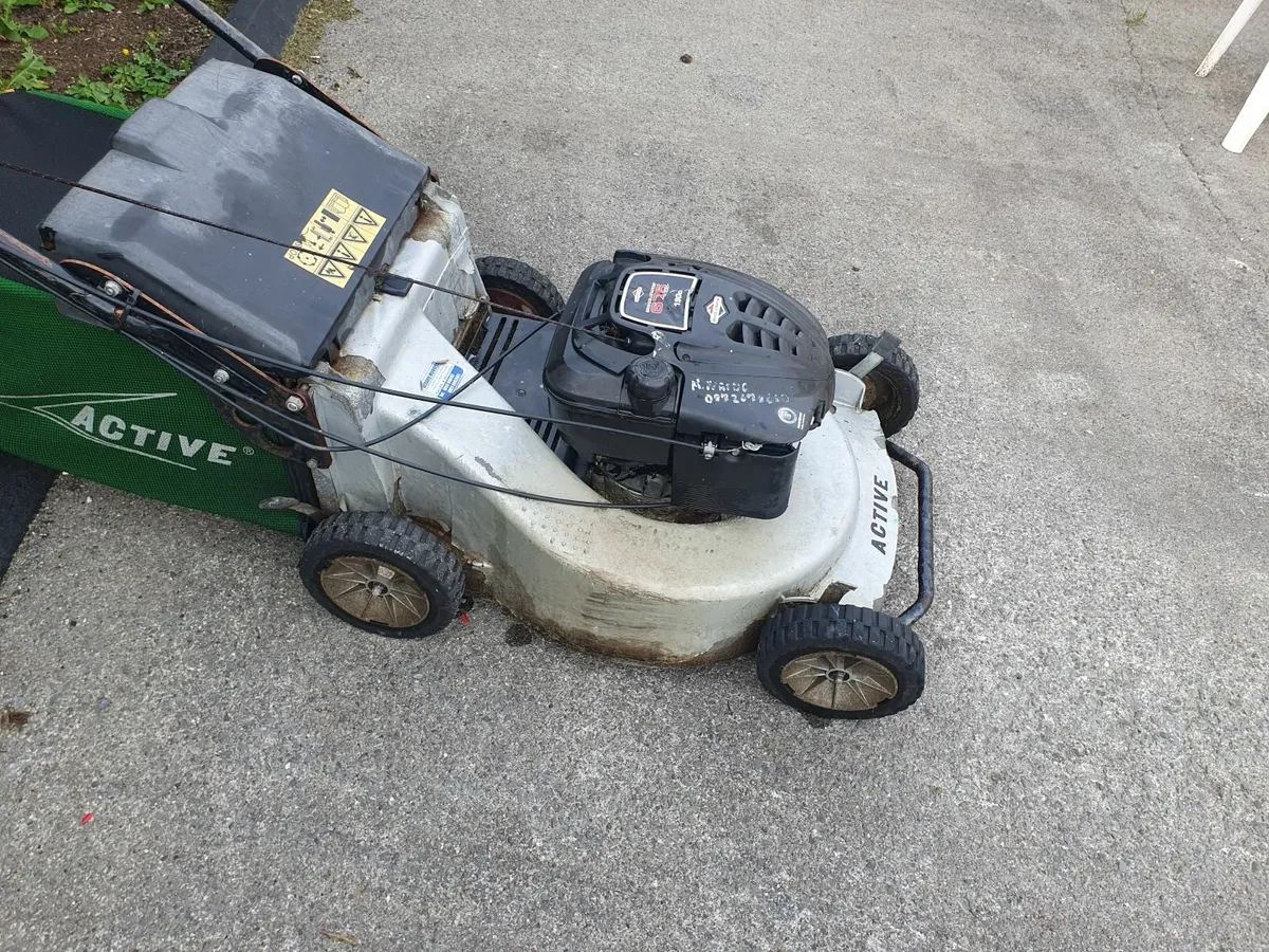 Active commercial lawnmower - Image 2