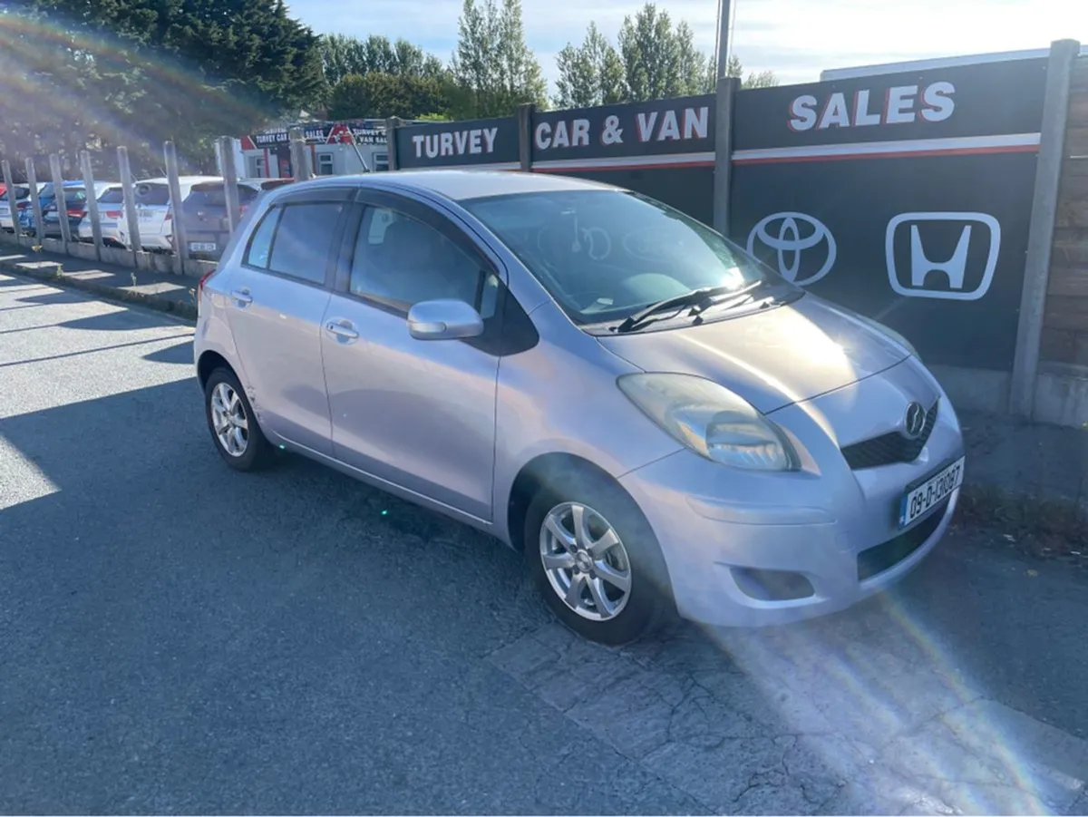 Toyota Vitz Scp90 5DR Auto - Image 2