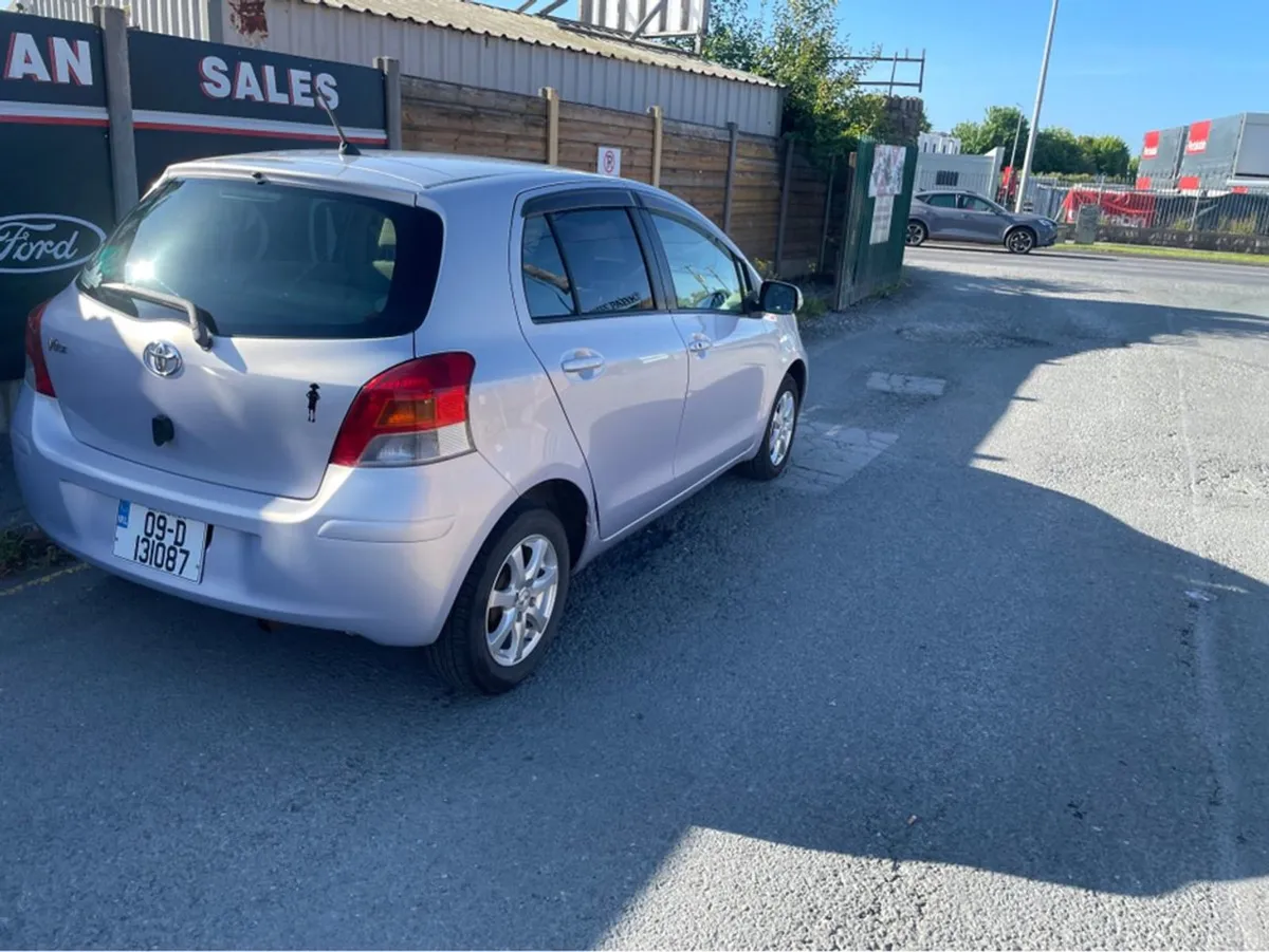 Toyota Vitz Scp90 5DR Auto - Image 4