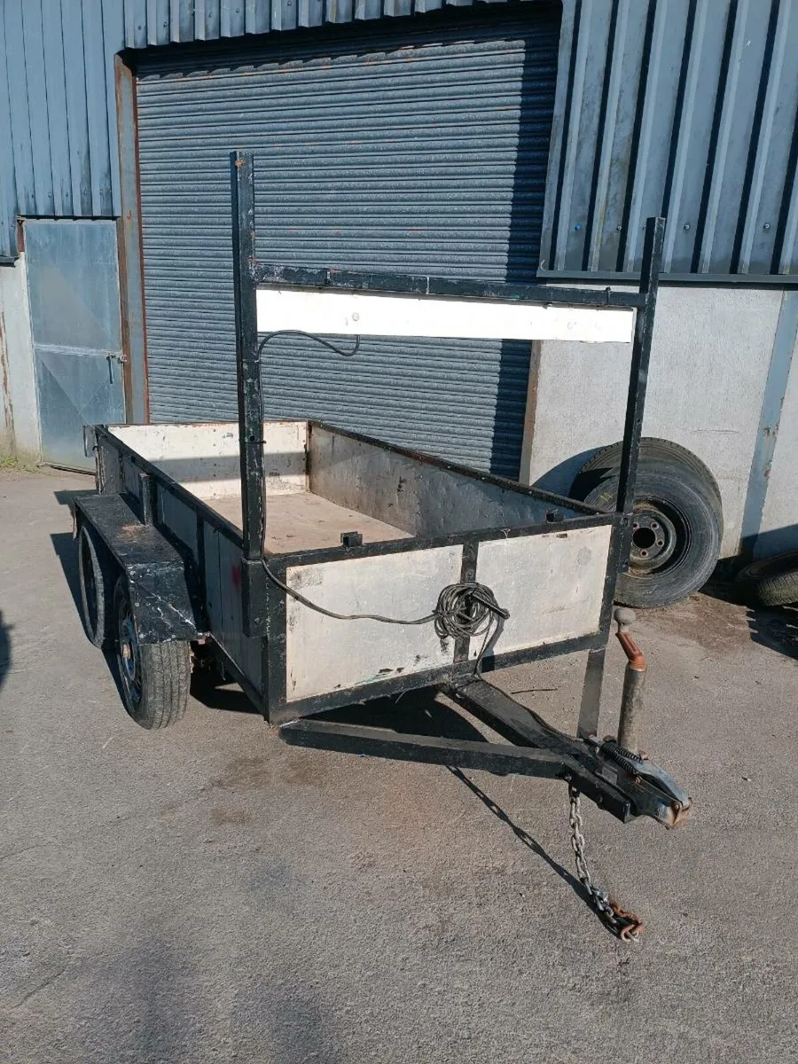 Builders trailer - Image 1
