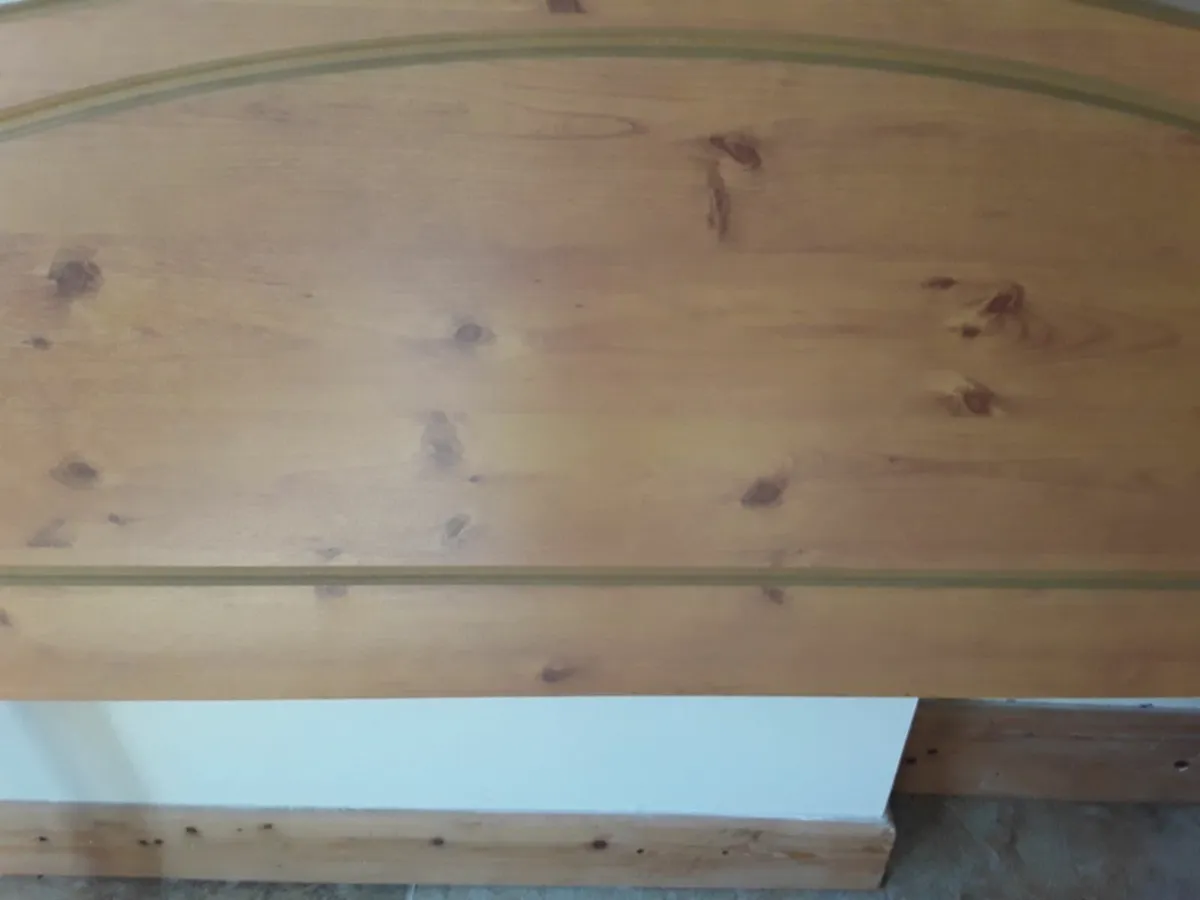 Double headboard new condition - Image 2