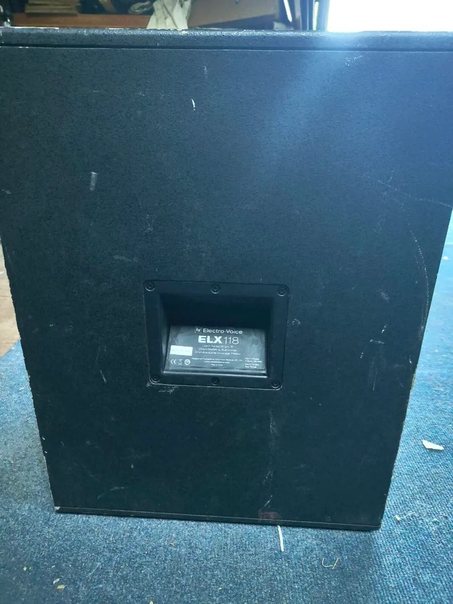 Electrovoice ELX 118 subwoofer - Image 1