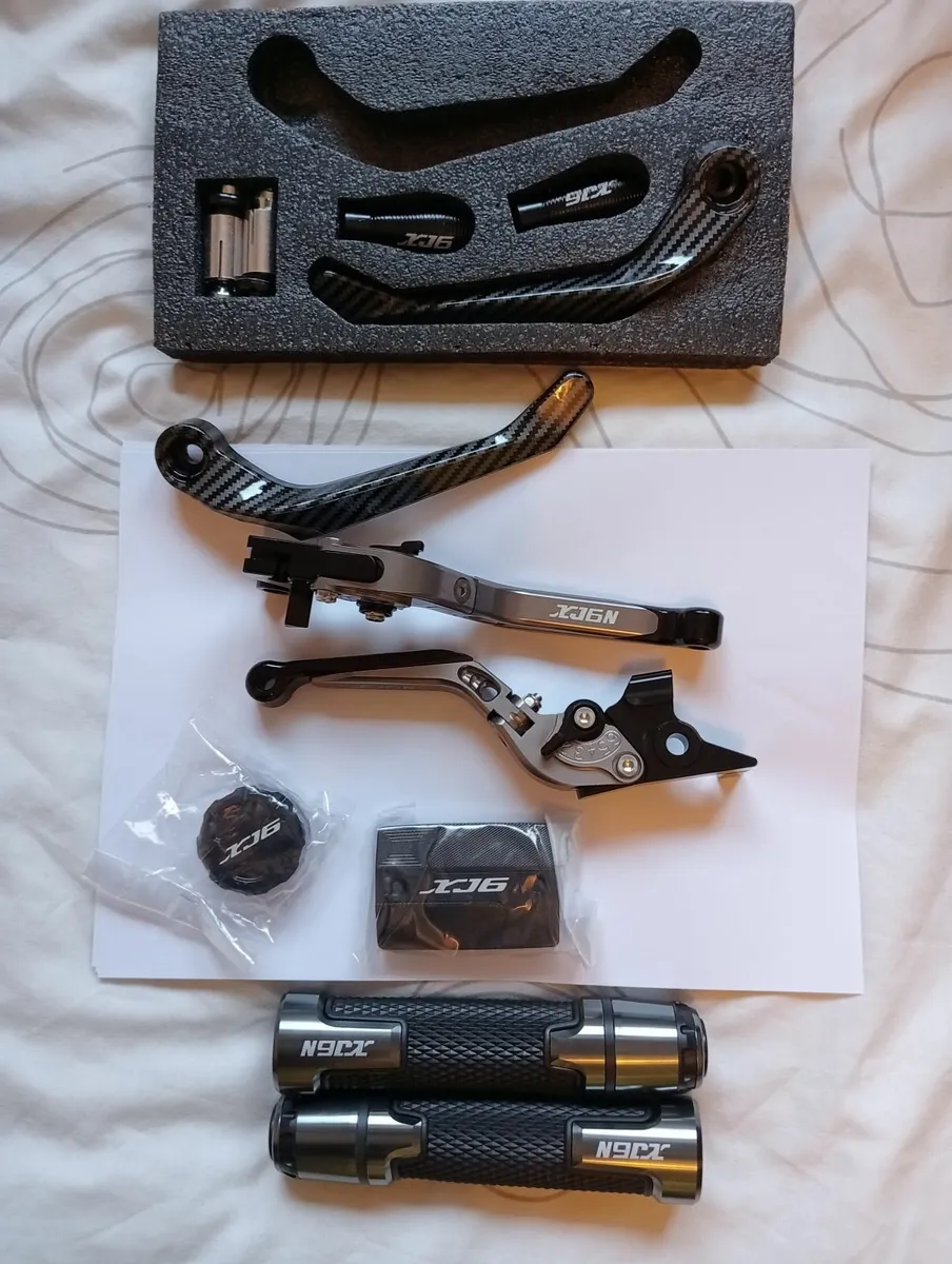 Yamaha XJ6 N  09-15 Motor bike parts - Image 2