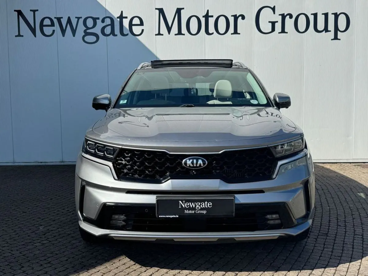Kia Sorento Phev K4 5DR Auto - Image 2
