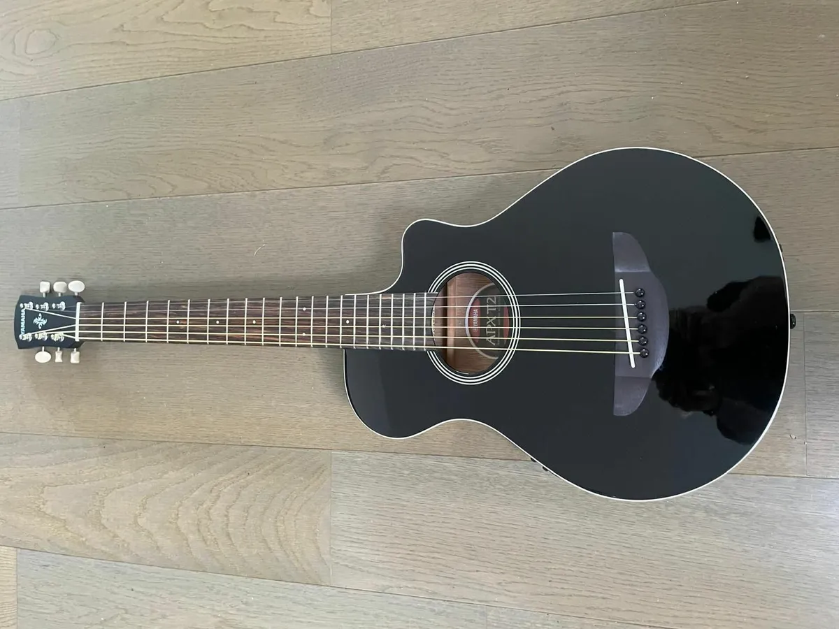 guitar - Image 2