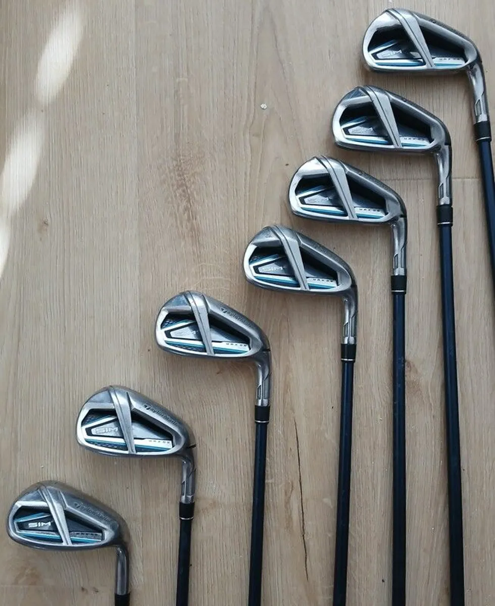 Taylormade Sim Max OS 2020 right handed 7 Irons 5-Pw + Lw - Image 1