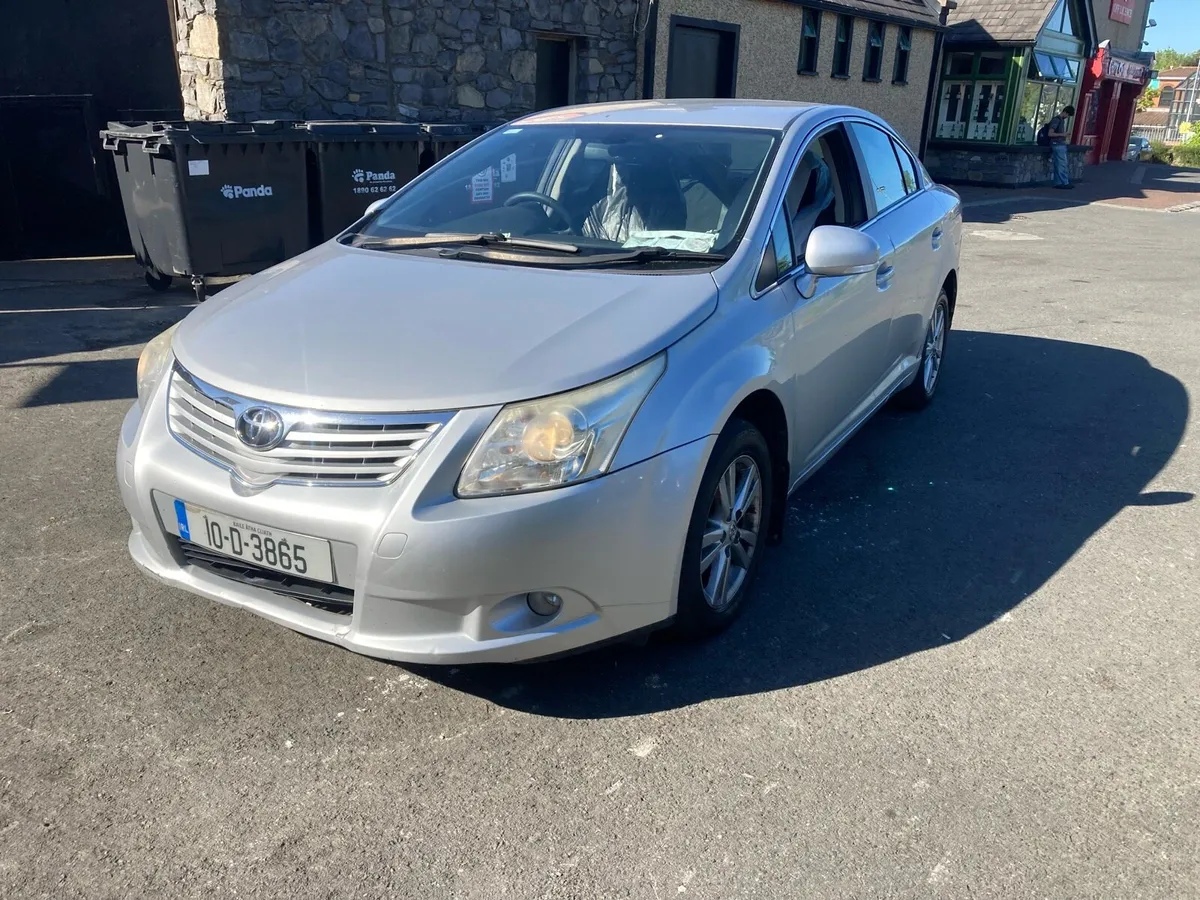 TOYOTA AVENSIS 2010 - Image 2