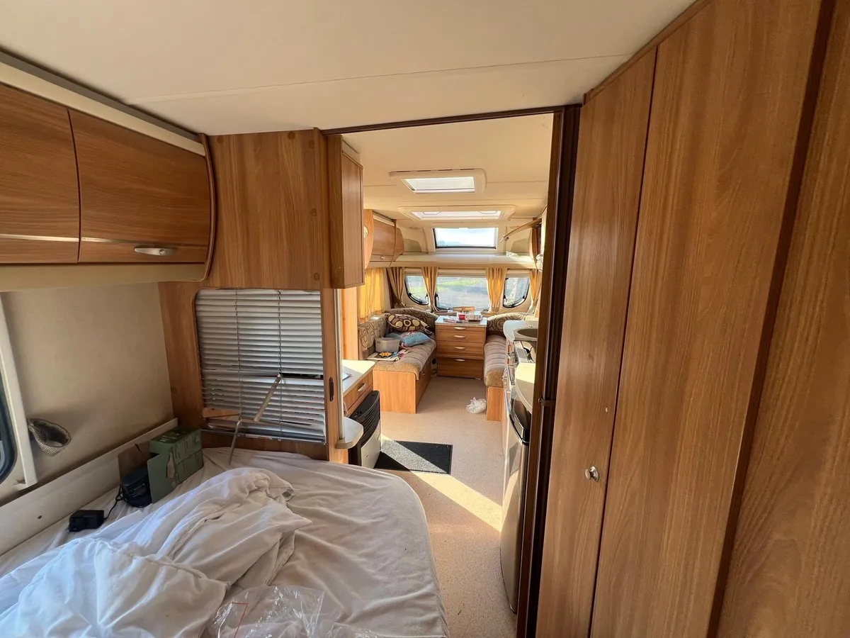 Caravan - Image 4