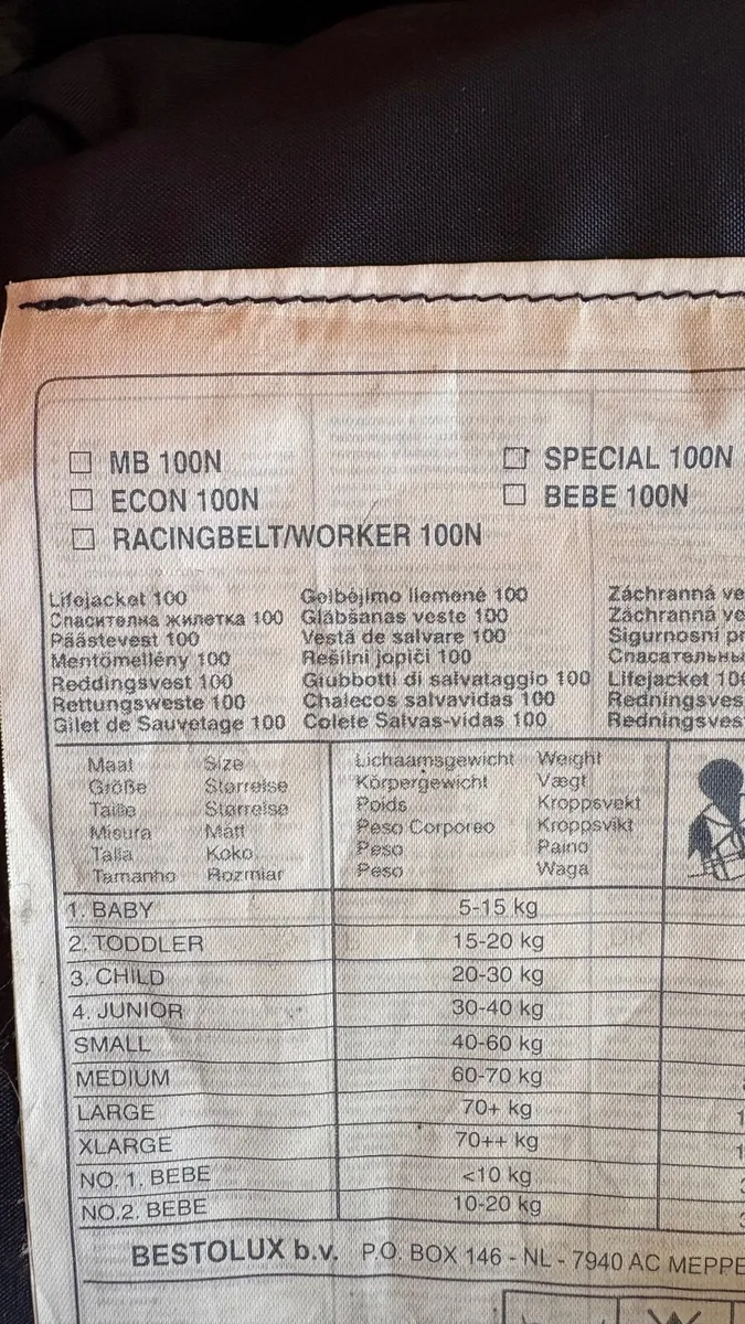 Besto solid Life Jackets 100N class - Image 3