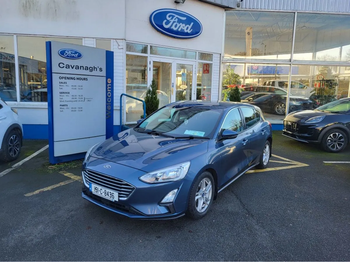 Ford Focus Zetec 1.0 Ecoboost 125PS 5DR 4 - Image 1