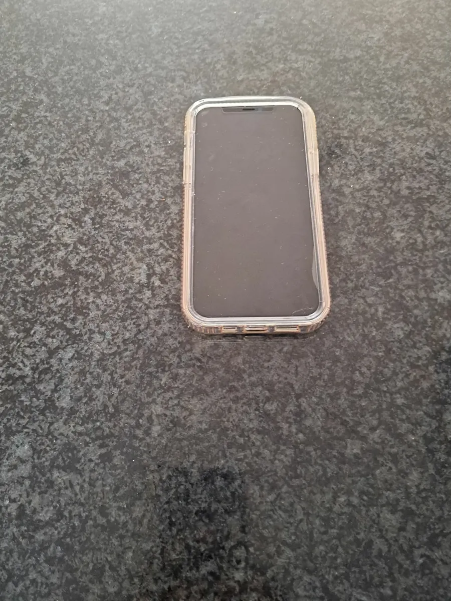 Iphone 12 - Image 2
