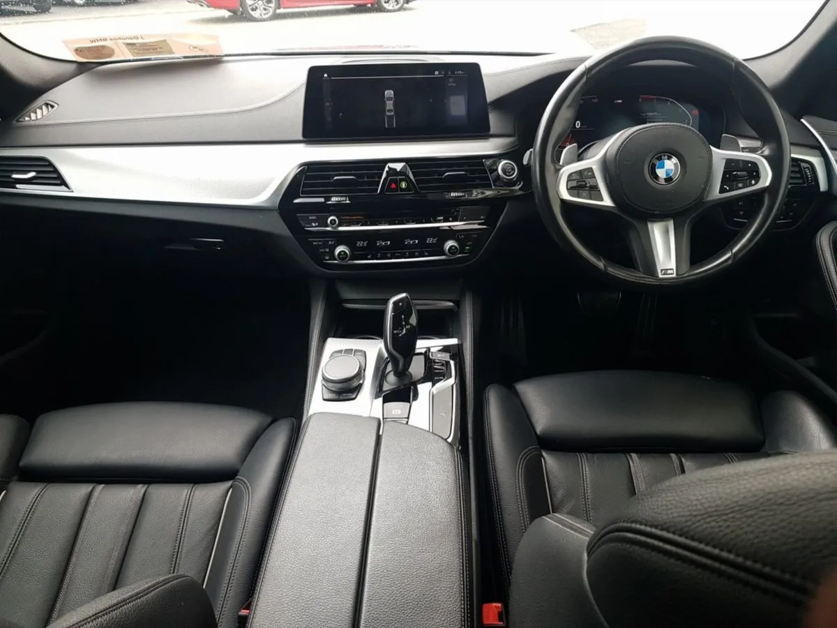 BMW 5 Series 520d M Sport Saloon - Image 4