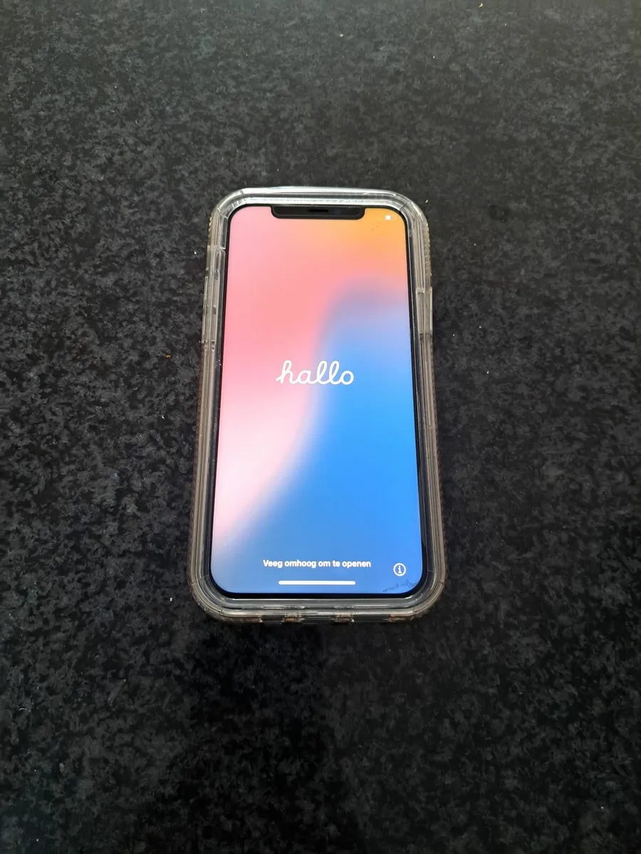 Iphone 12 - Image 3