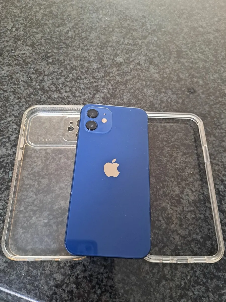 Iphone 12 - Image 4