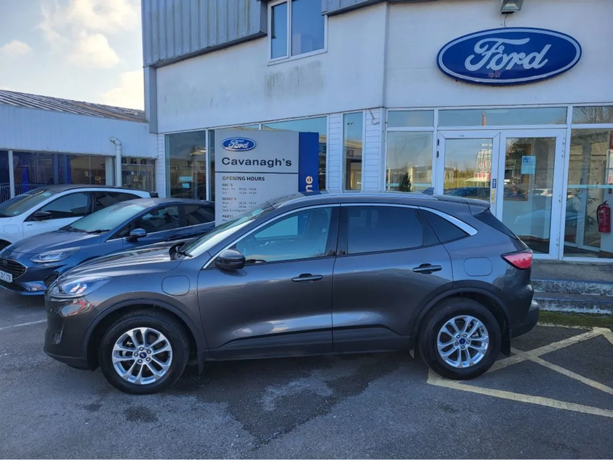 Ford Kuga Titanium 2.5 Phev 225 S6.2 CT 4DR - Image 4