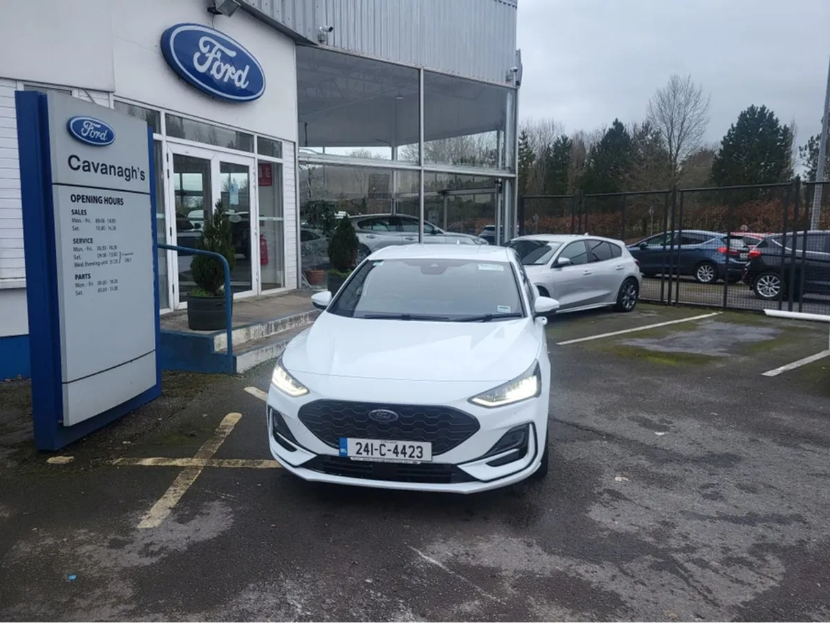 Ford Focus St-line 1.0t 125 M6 FWD - Image 2