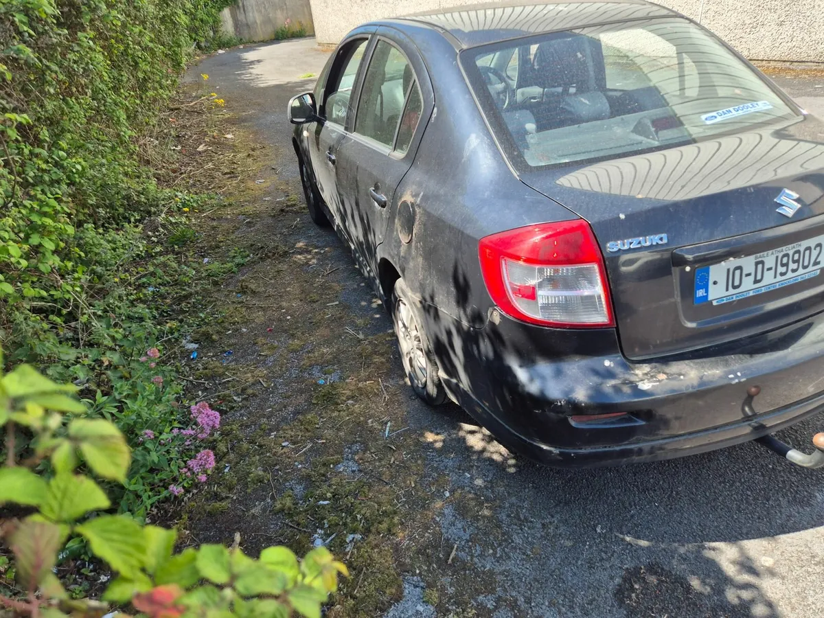 Dtiving like new,taxed july,NO OFFERS please - Image 2