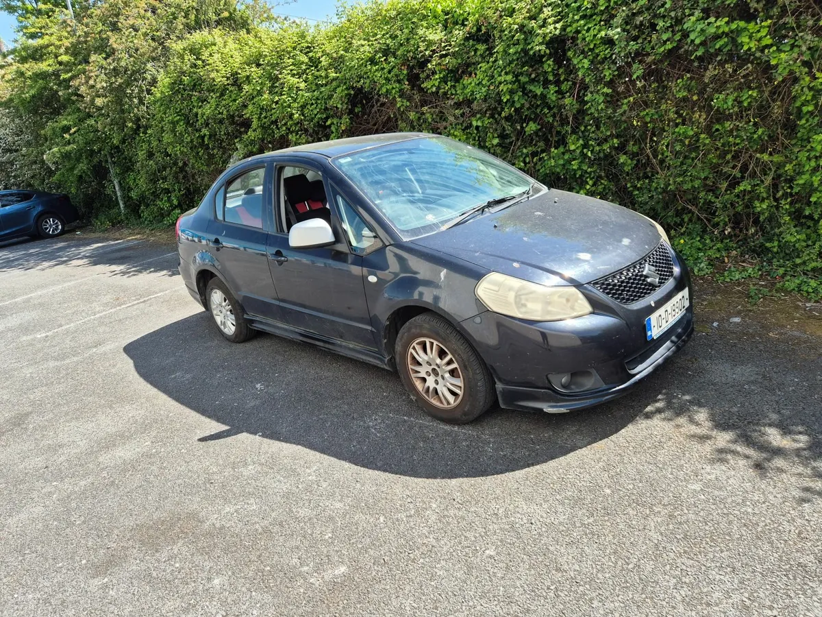 Dtiving like new,taxed july,NO OFFERS please - Image 1
