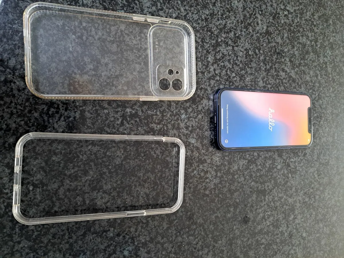 Iphone 12 - Image 1