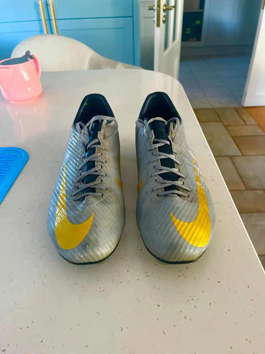 Custom Nike Mercurial Football Boots - Image 2