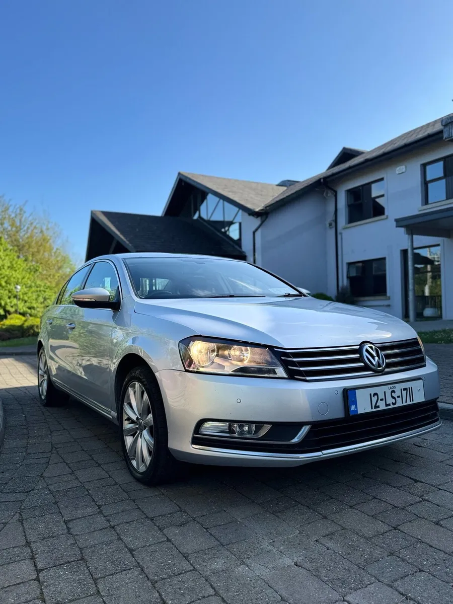 Volkswagen Passat B.7 2012 - Image 1