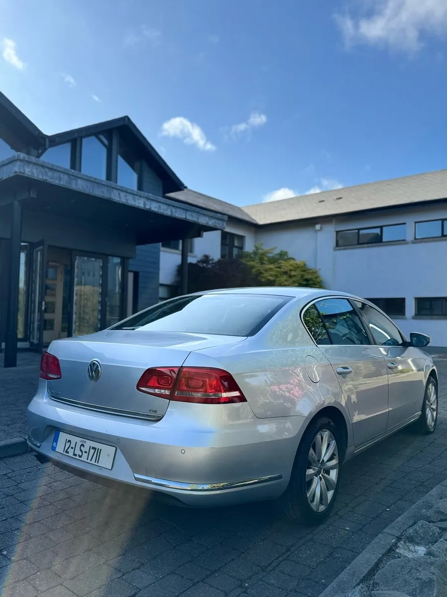 Volkswagen Passat B.7 2012 - Image 4