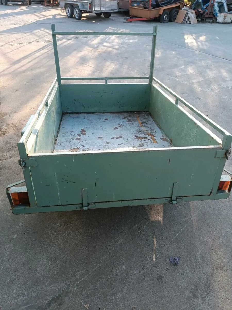 Trailer - Image 2