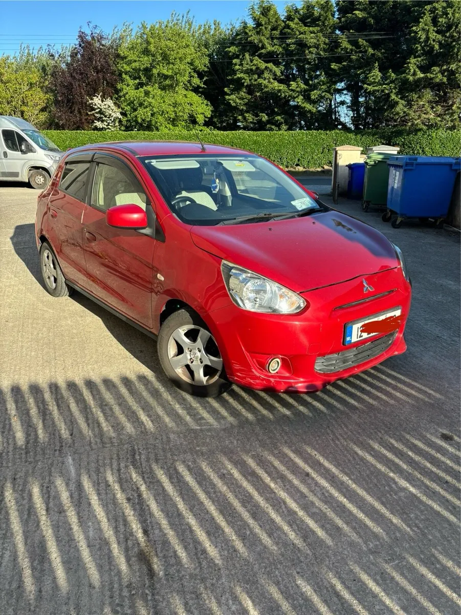 2012 Mitsubishi mirage - Image 1