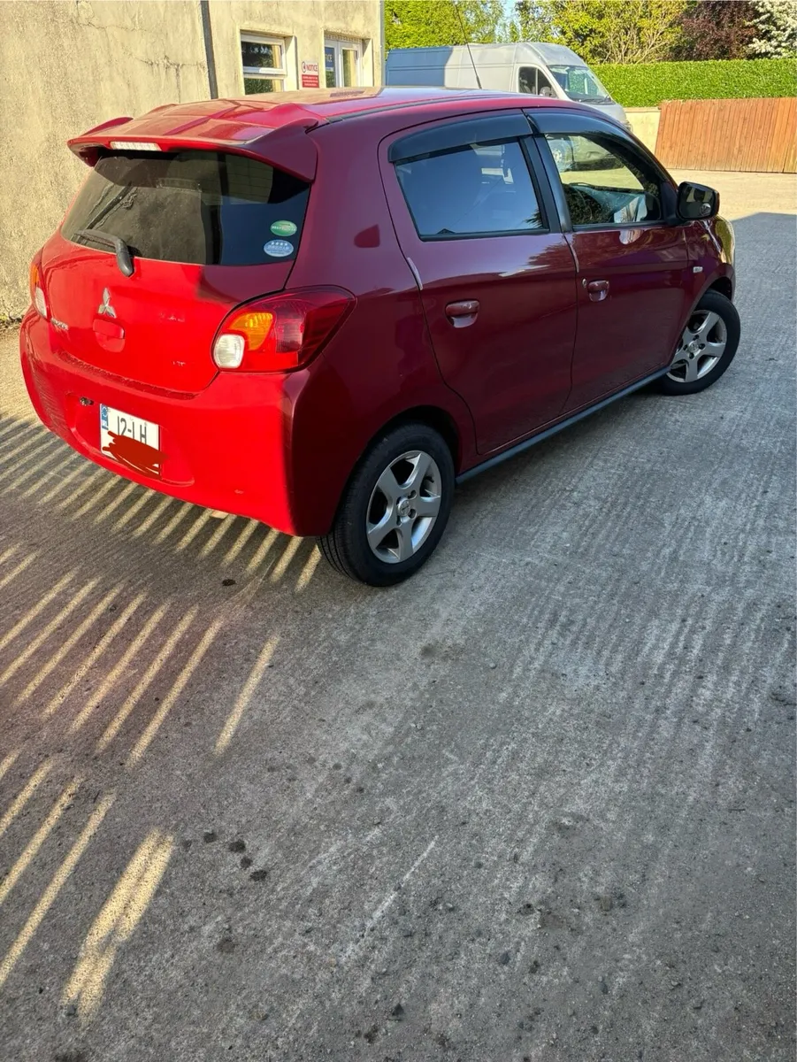 2012 Mitsubishi mirage - Image 3