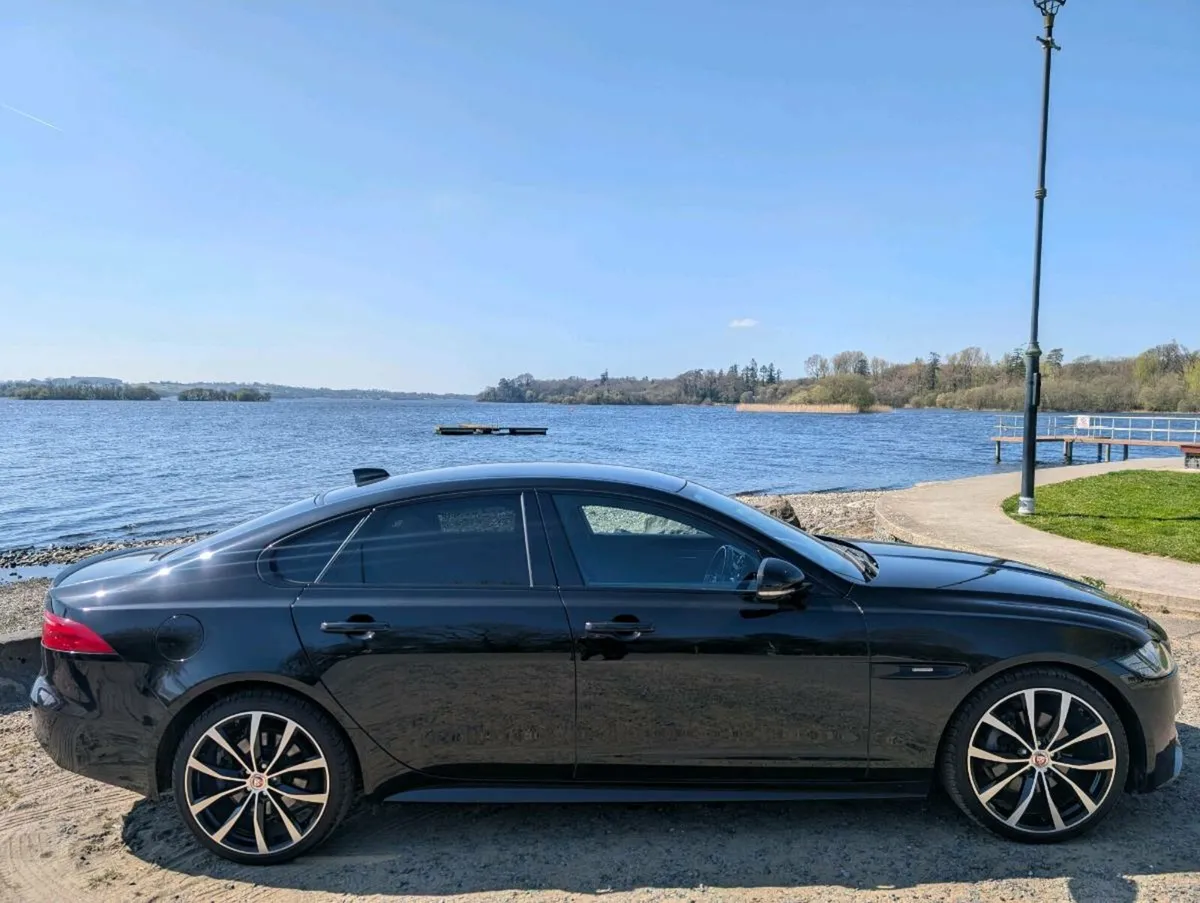 R-SPORT AUTO ***LOW MILES*** (36k) FJSH IMMACULATE - Image 3