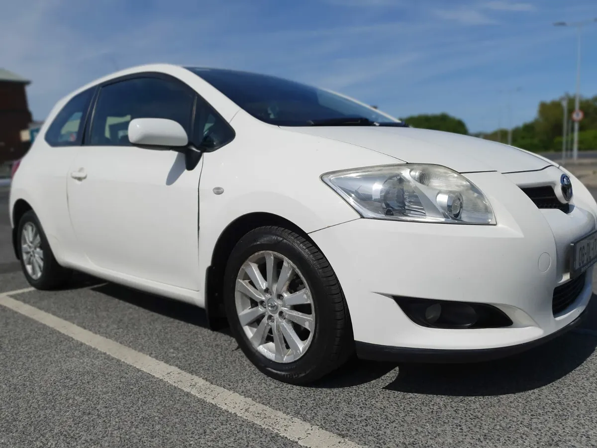 Toyota Auris NCT 02/26 Tax 03/26 - Image 3