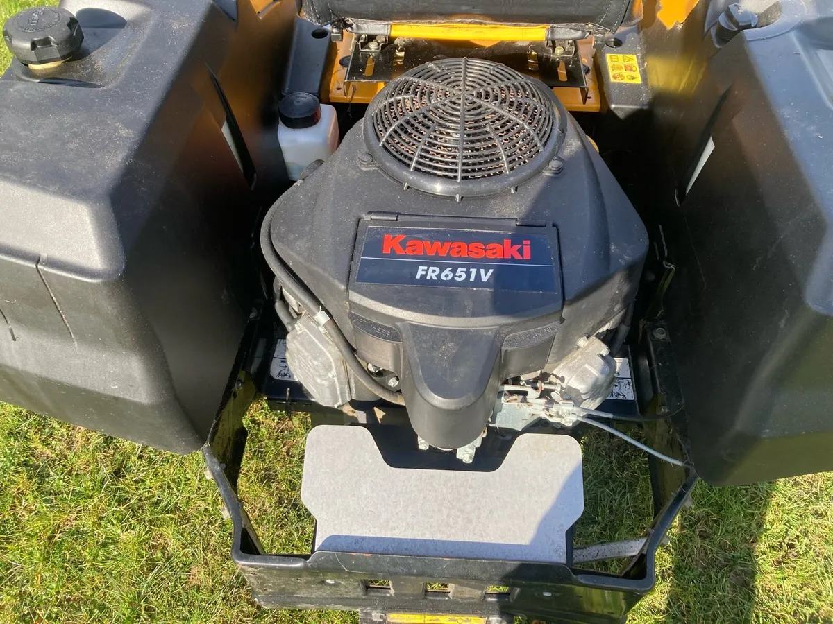 Ride on lawnmower - Image 4