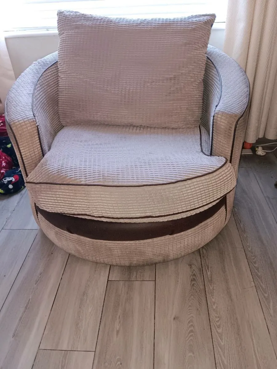 Furniture - Image 3
