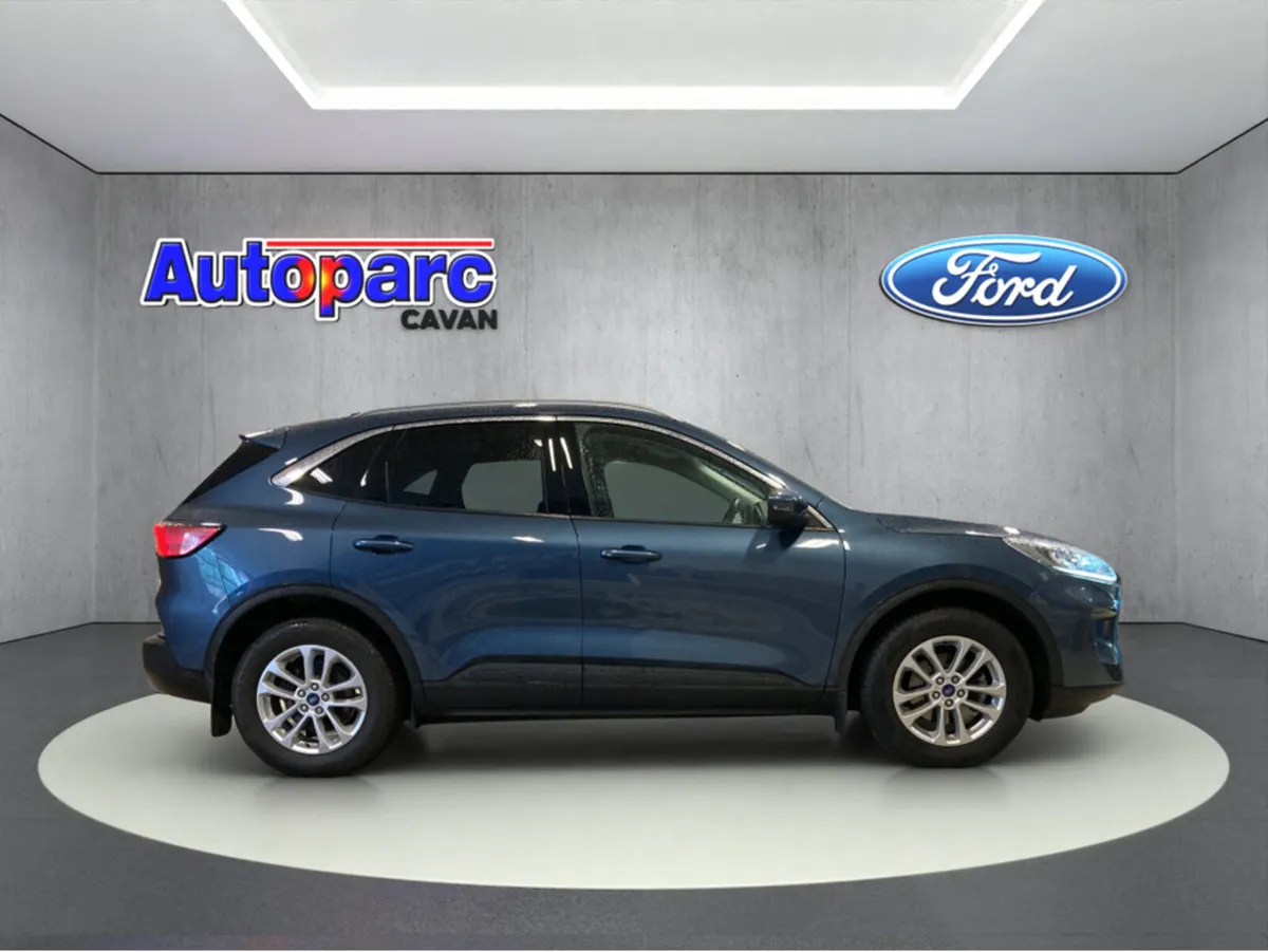 Ford Kuga TITANIUM 5DR 1.5 TD 120 S6.2 M6 F - Image 2