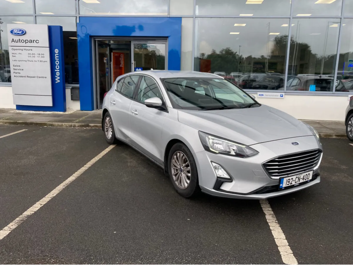 Ford Focus TITANIUM 1.0 ECOBOOST 12 125 4DR - Image 1