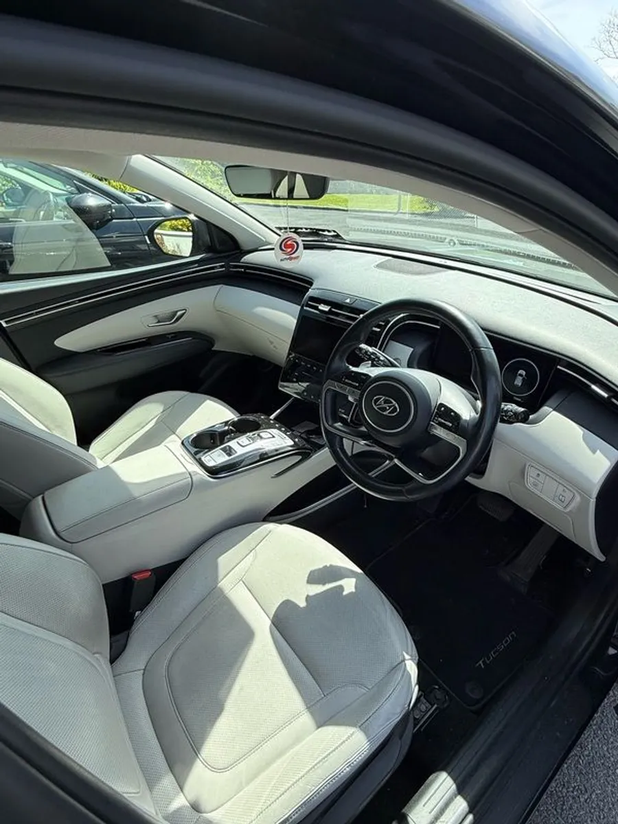 2021 Hyundai Tucson - Image 2
