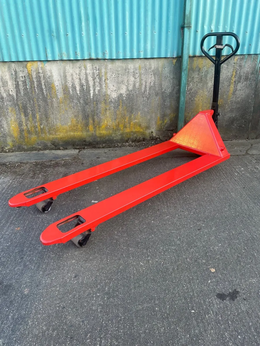 Long reach pallet truck - Image 2