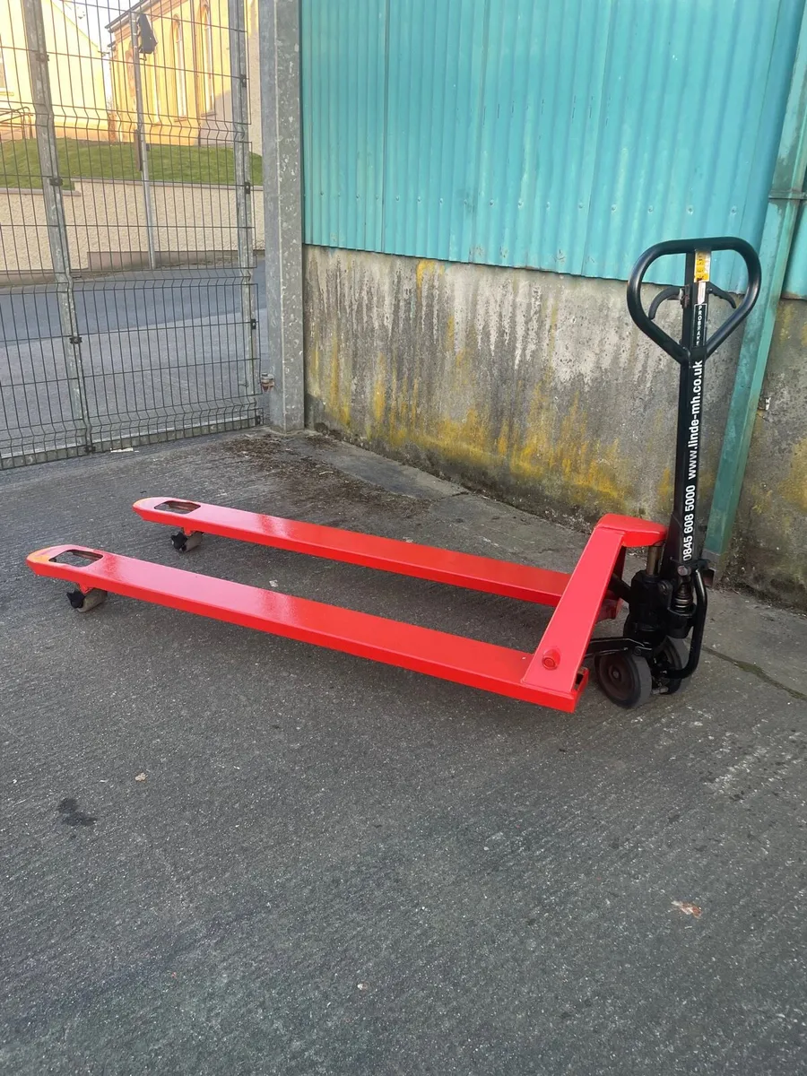Long reach pallet truck - Image 4