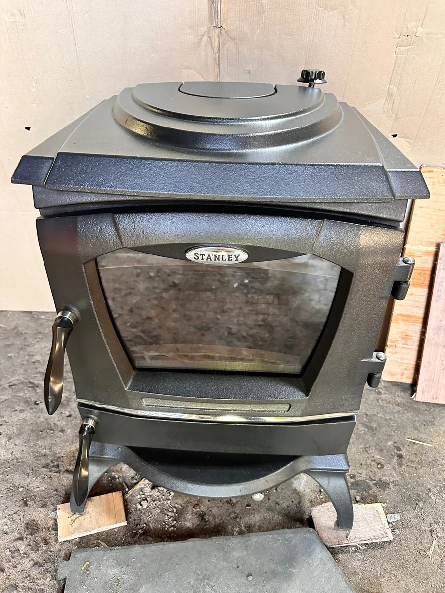 Stanley Lismore Boiler Solid Fuel Stove - Image 1