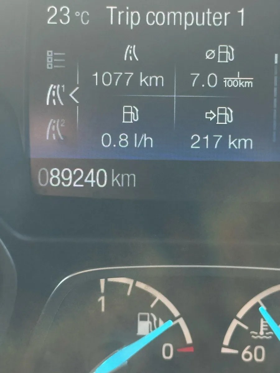 Ford kuga 2018 very low km titanium - Image 4