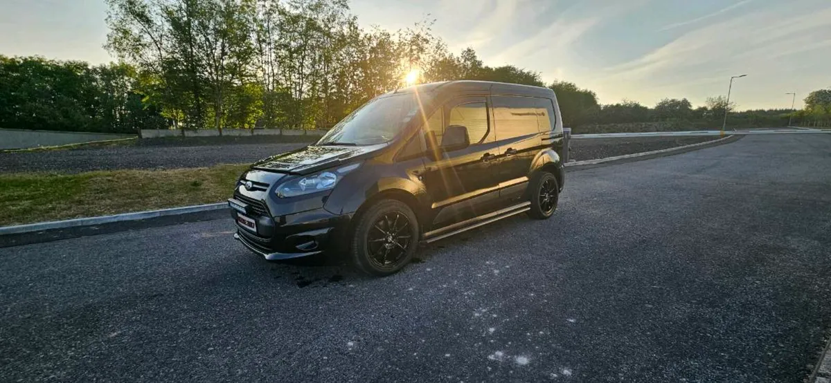 2015 Ford Transit Connect SWB - Image 2