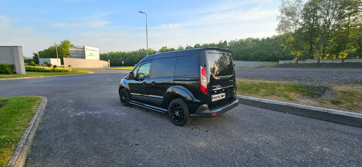 2015 Ford Transit Connect SWB - Image 4